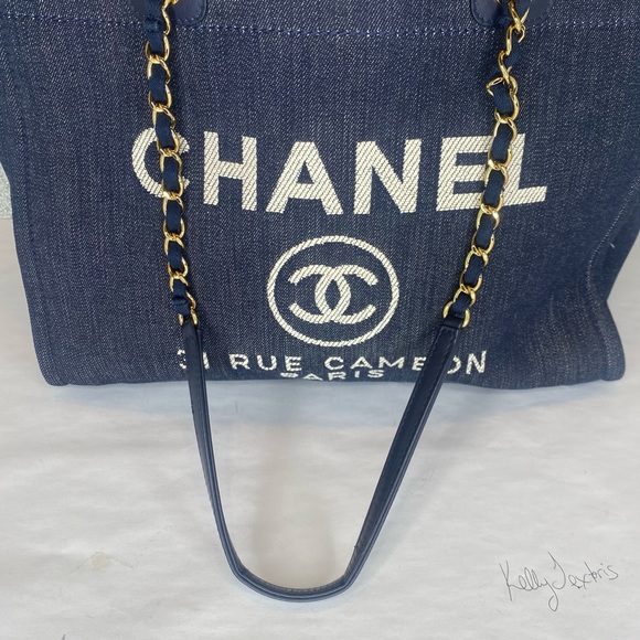 ❤️ SOLD Chanel Small Denim Blue Deauville Tote with gold hardware - Picture 6 of 16